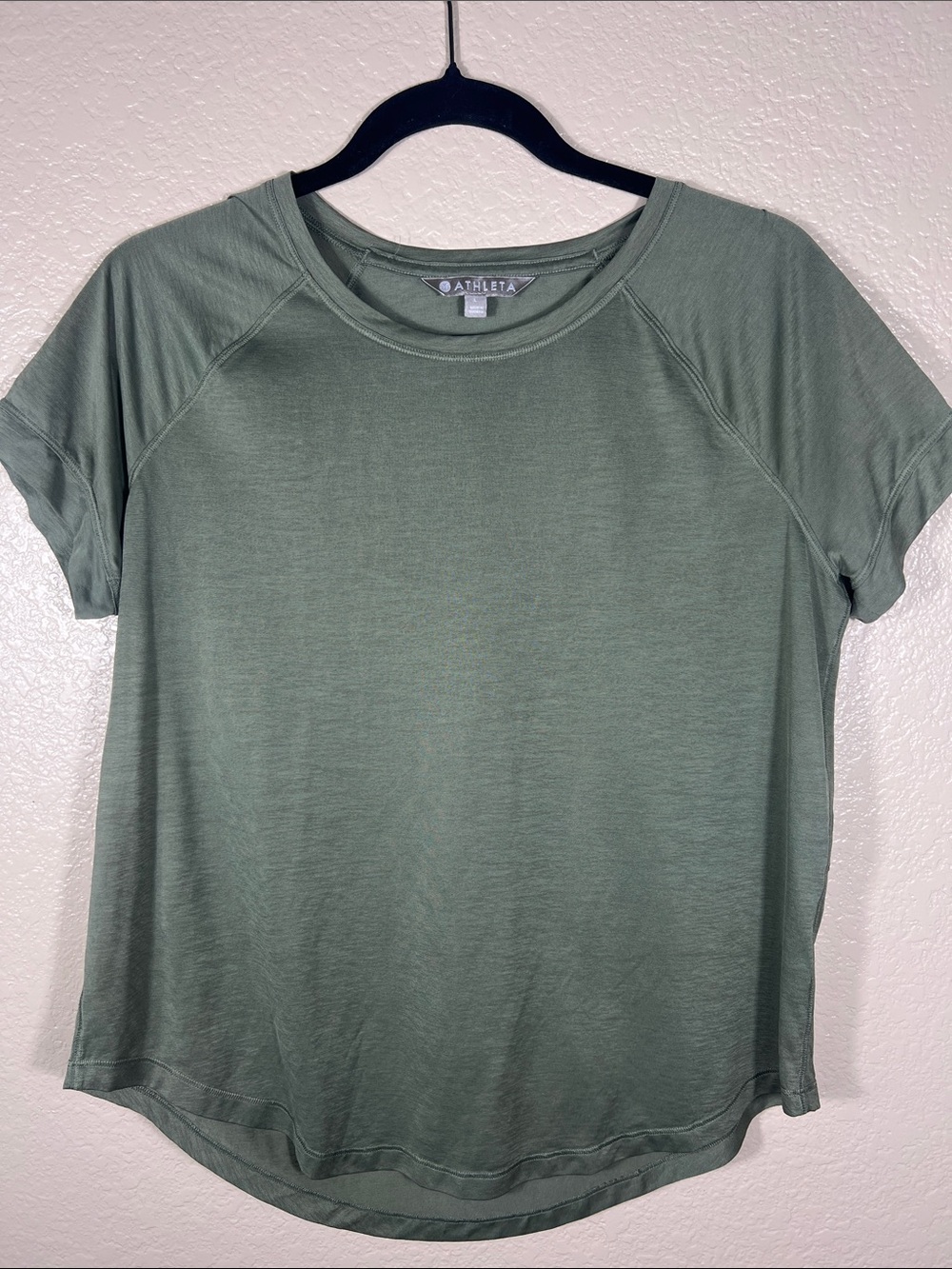 Athleta Women's Sage Green Short Sleeve Crewneck Tee